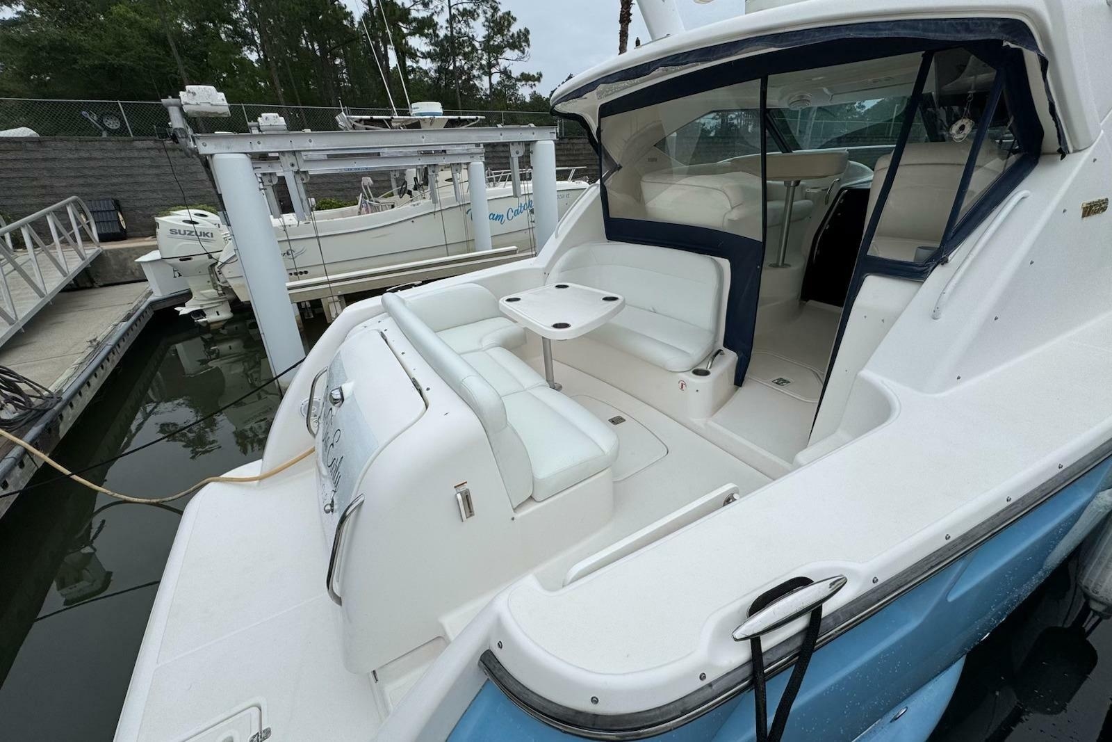 2008 Tiara Yachts 3500 Sovran