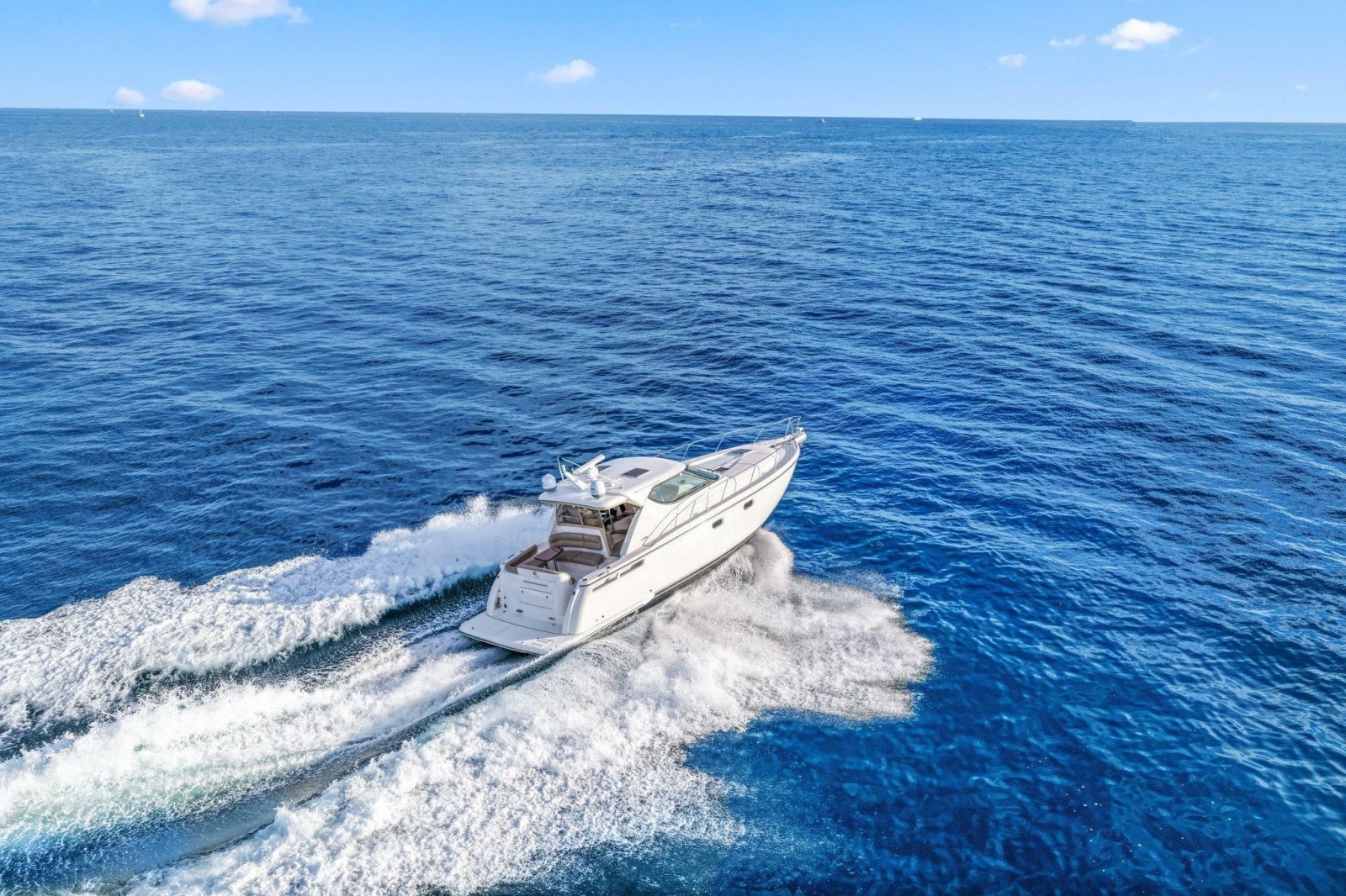 2008 Tiara Yachts 4300 Sovran