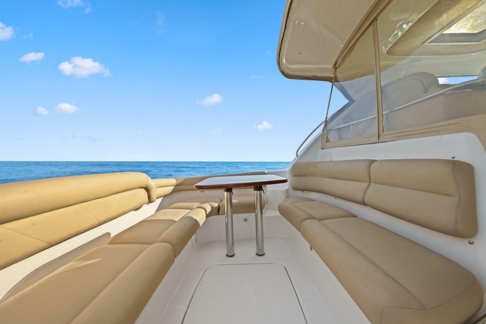 2008 Tiara Yachts 4300 Sovran