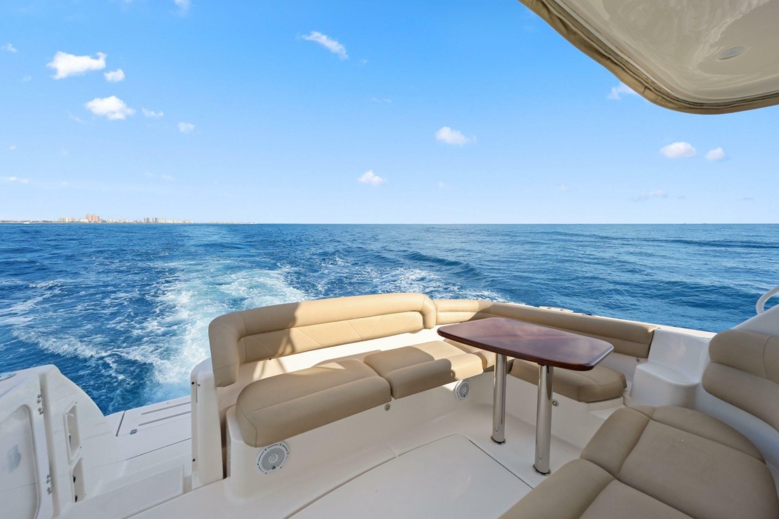 2008 Tiara Yachts 4300 Sovran
