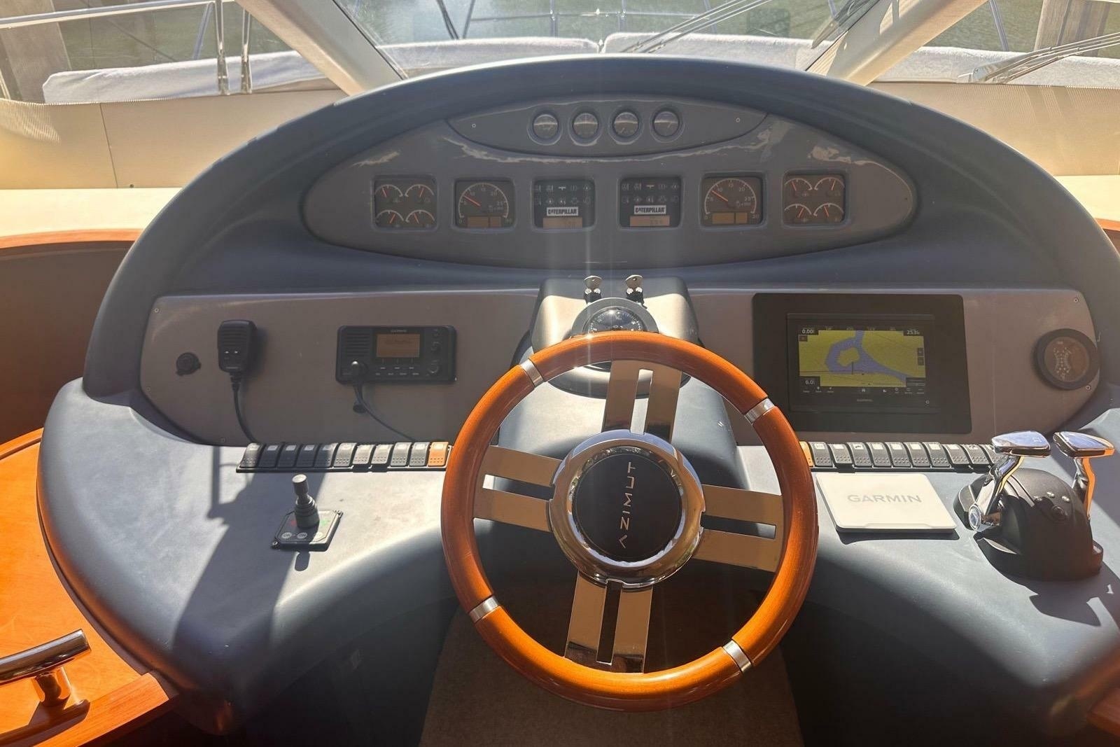 2007 Azimut 55E
