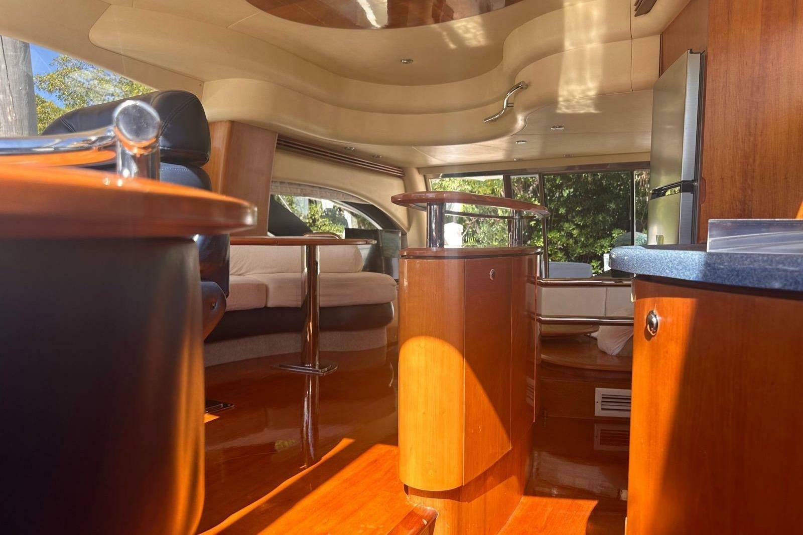 2007 Azimut 55E