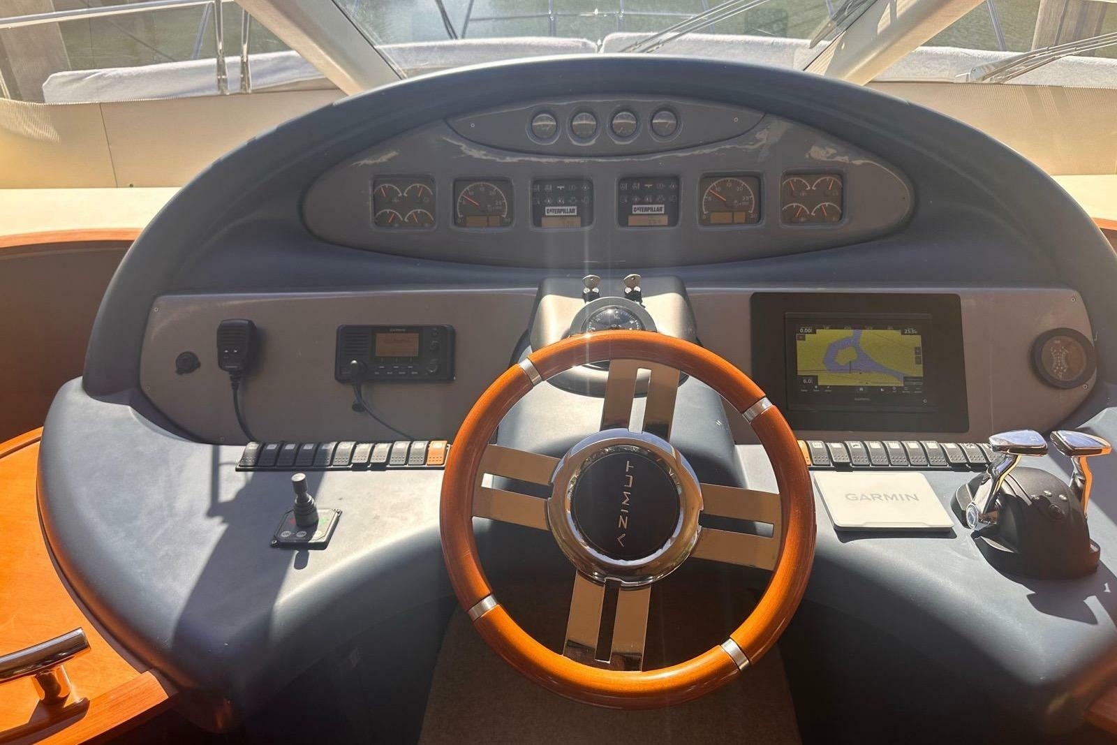2007 Azimut 55E