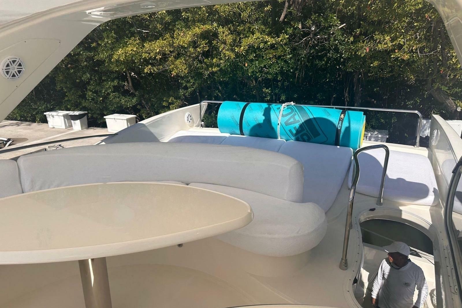 2007 Azimut 55E