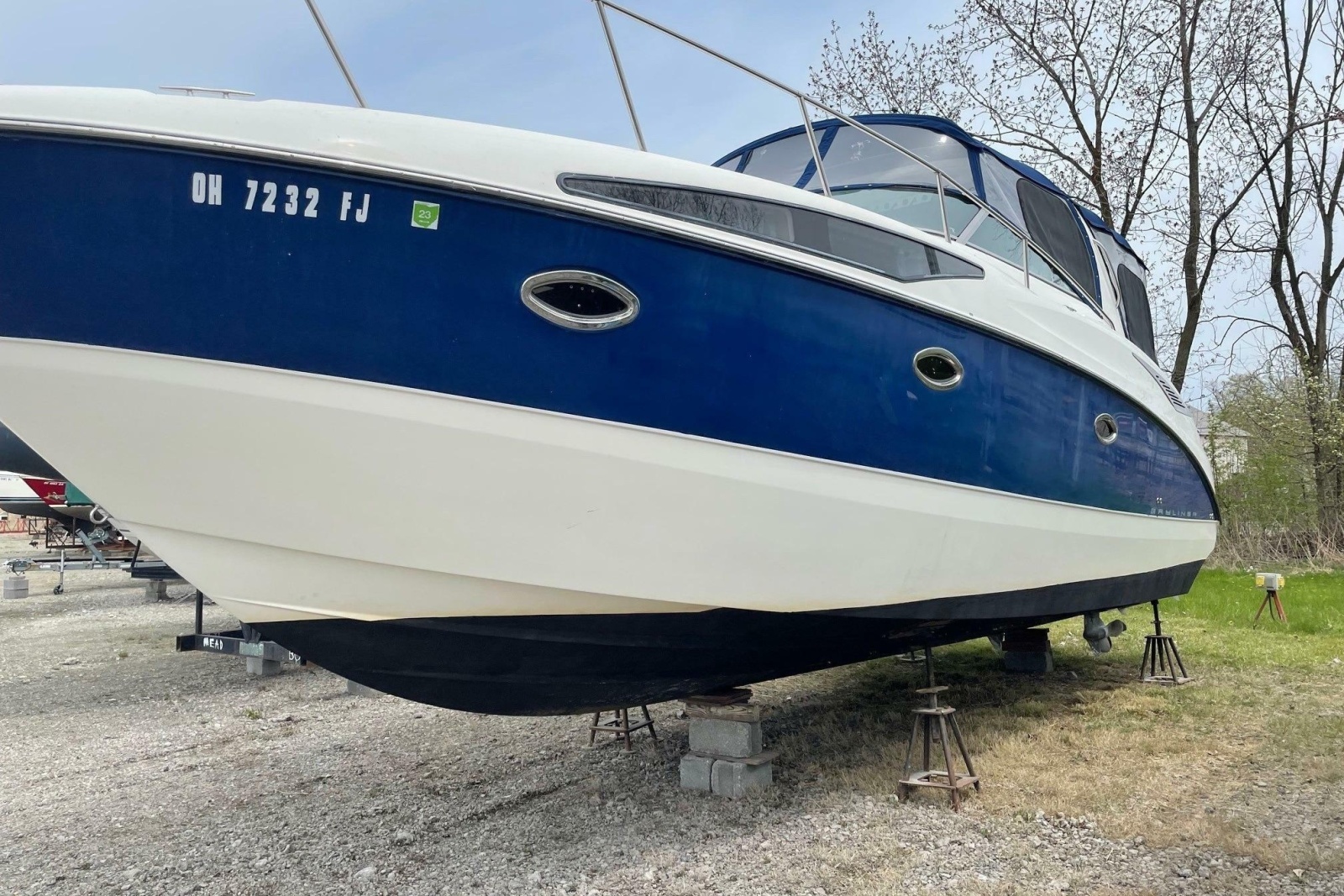 2007 Bayliner 325