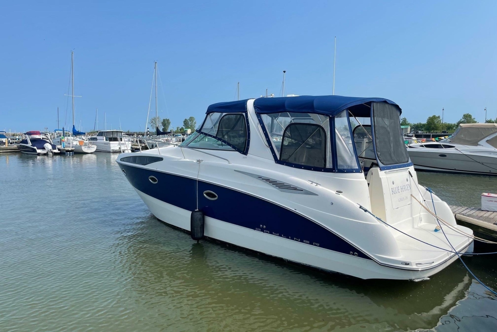 2007 Bayliner 325