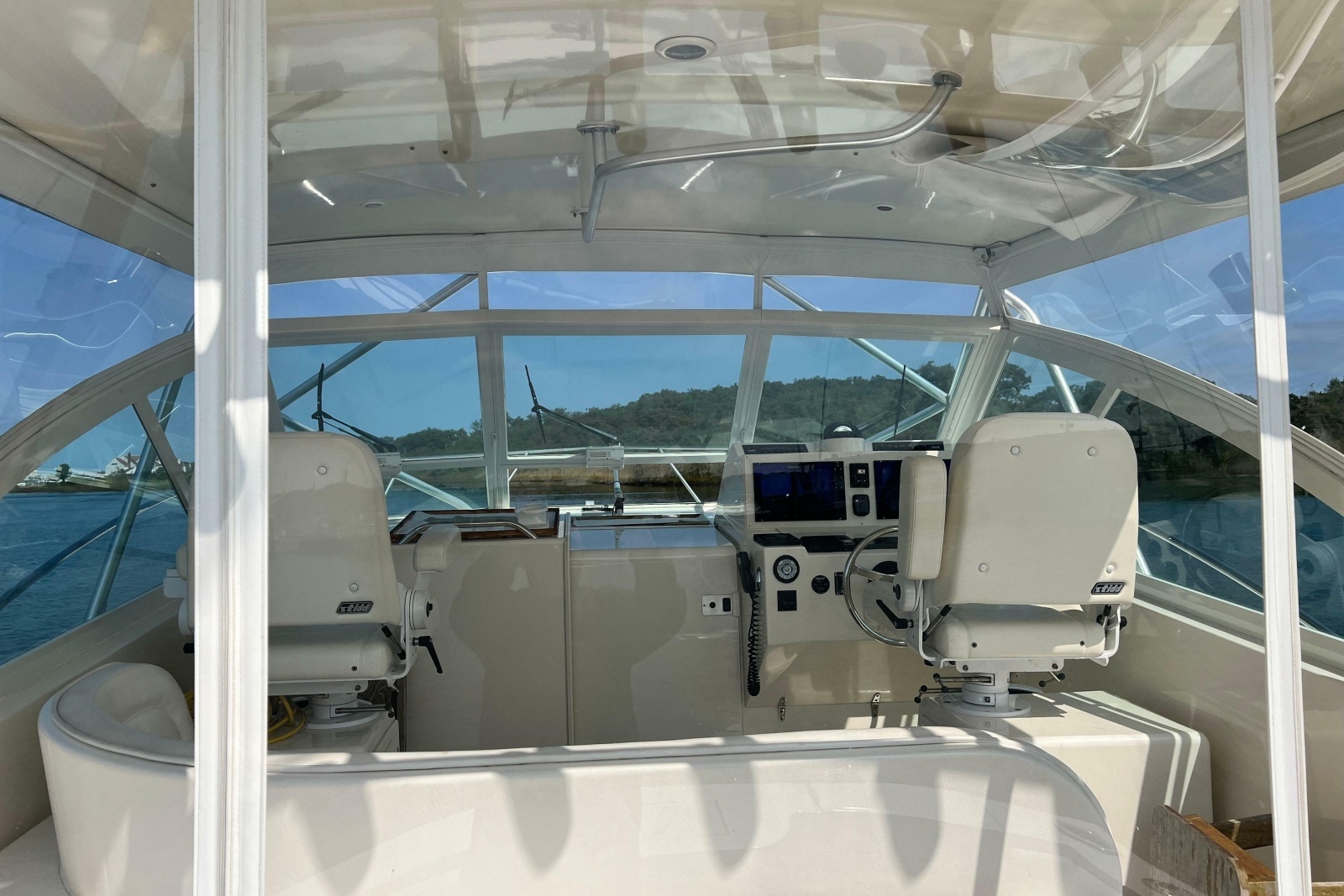 2007 Carolina Classic 35 Express