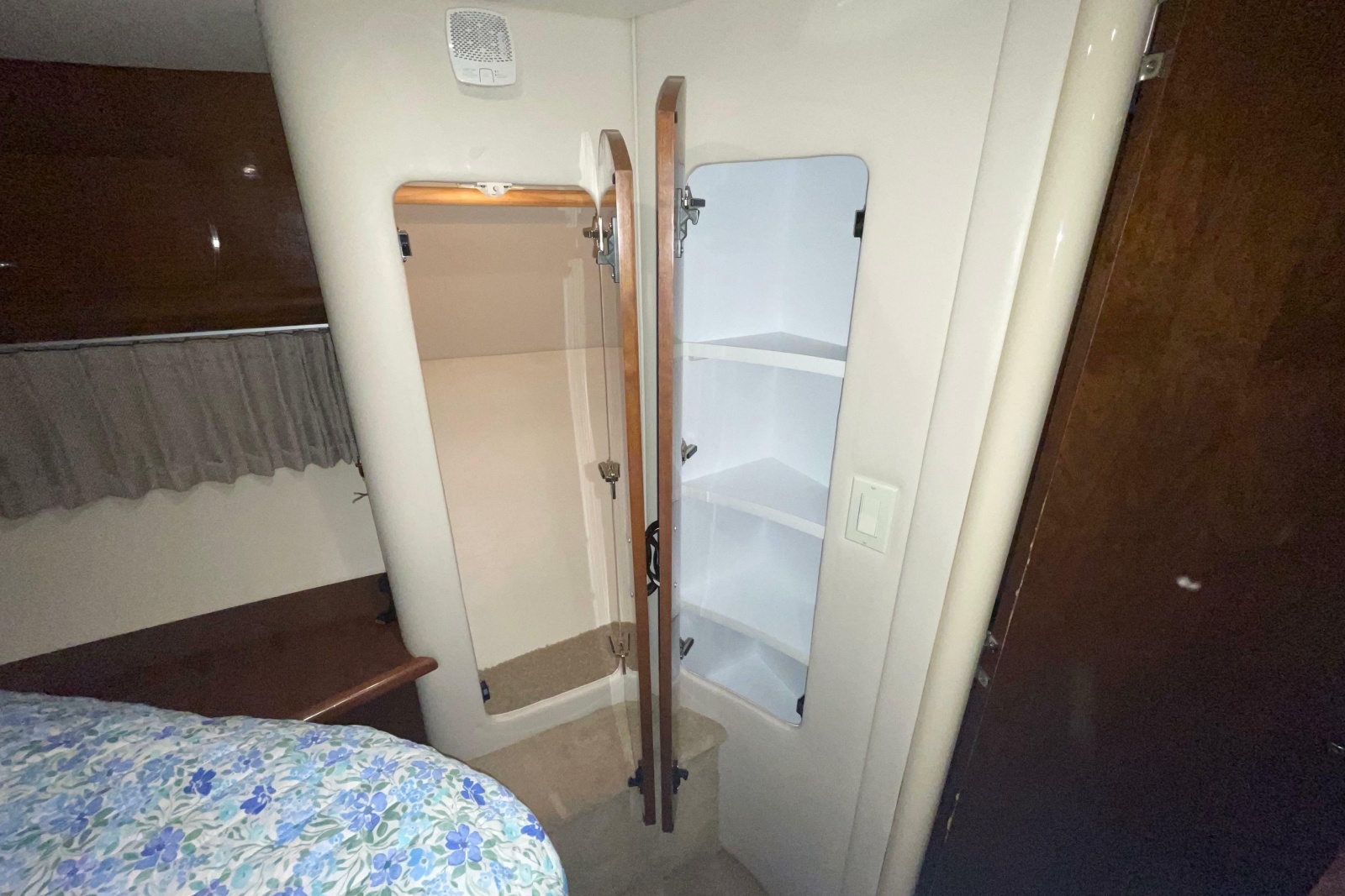 2007 Carver 360 Mariner