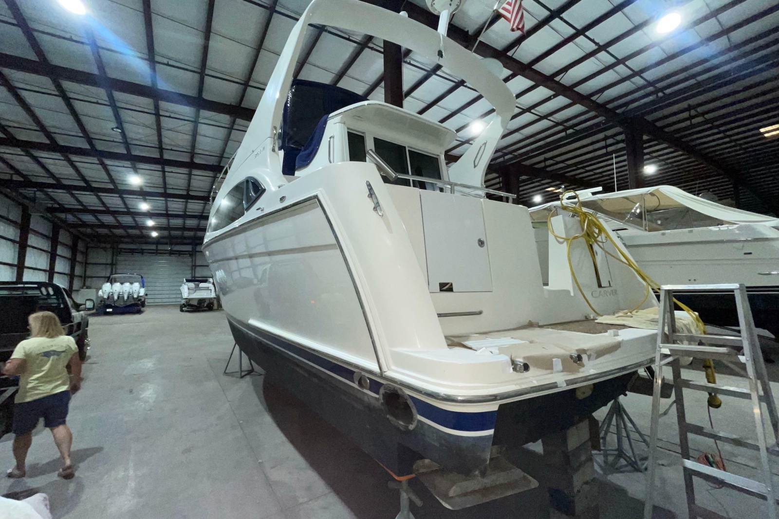 2007 Carver 360 Mariner