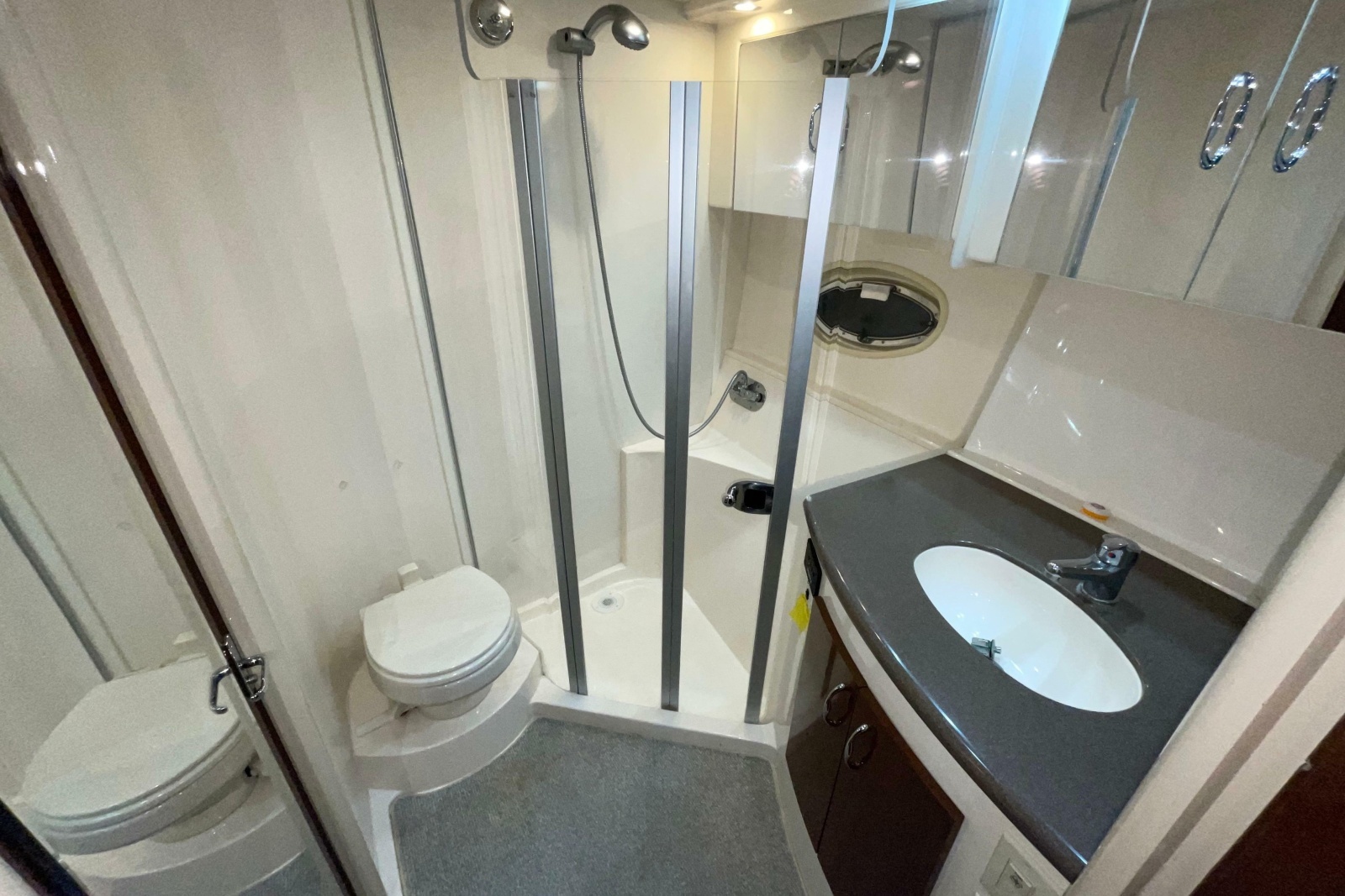 2007 Carver 360 Mariner