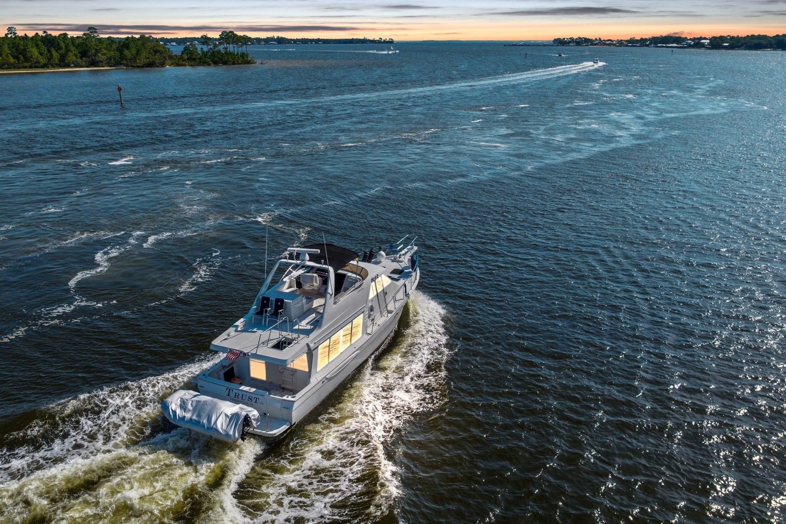 2007 Meridian 490 Pilothouse