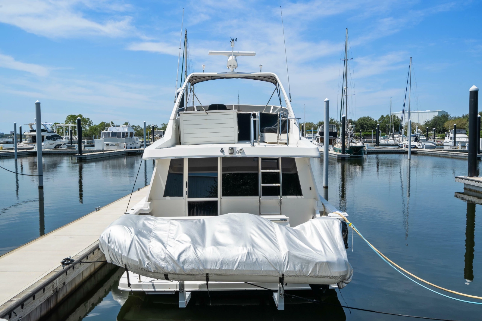 2007 Meridian 490 Pilothouse