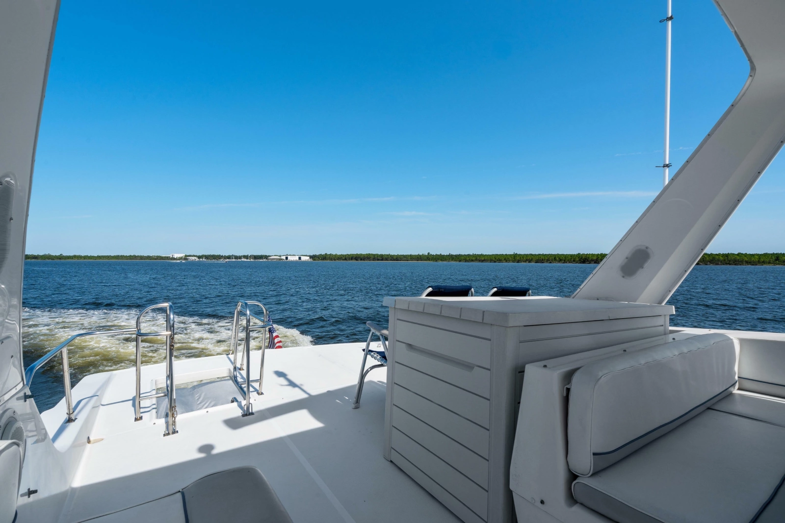 2007 Meridian 490 Pilothouse