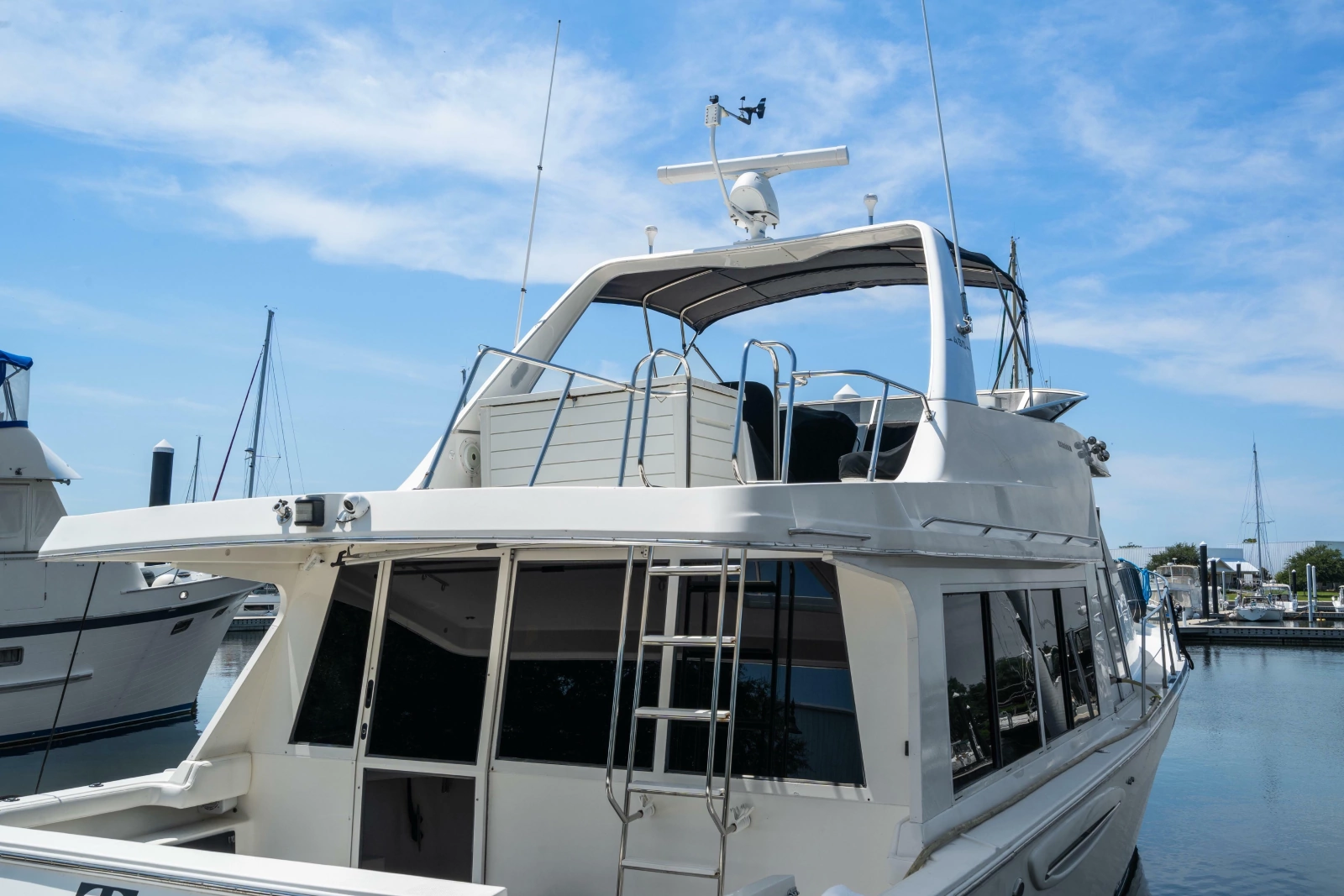 2007 Meridian 490 Pilothouse