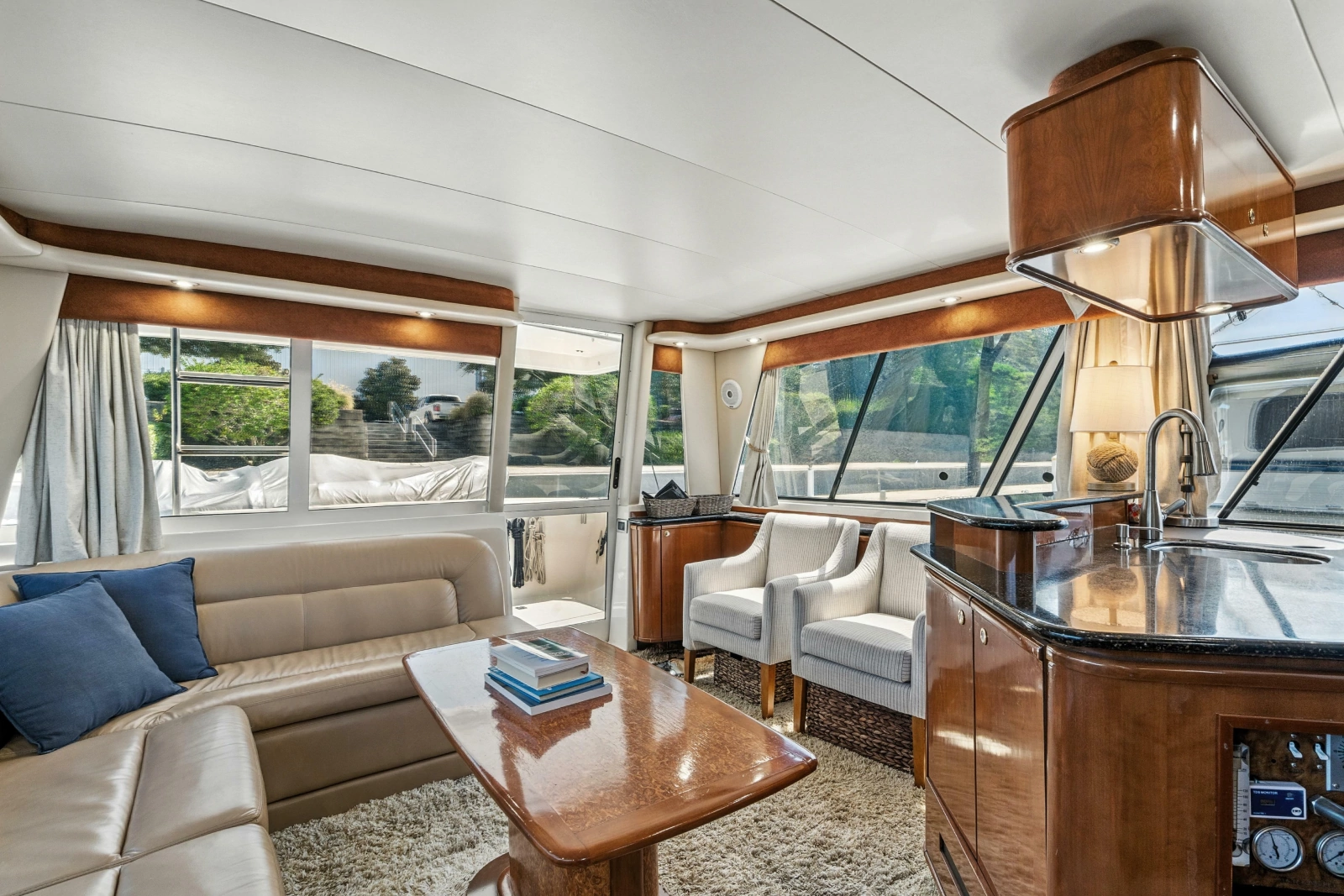 2007 Meridian 490 Pilothouse