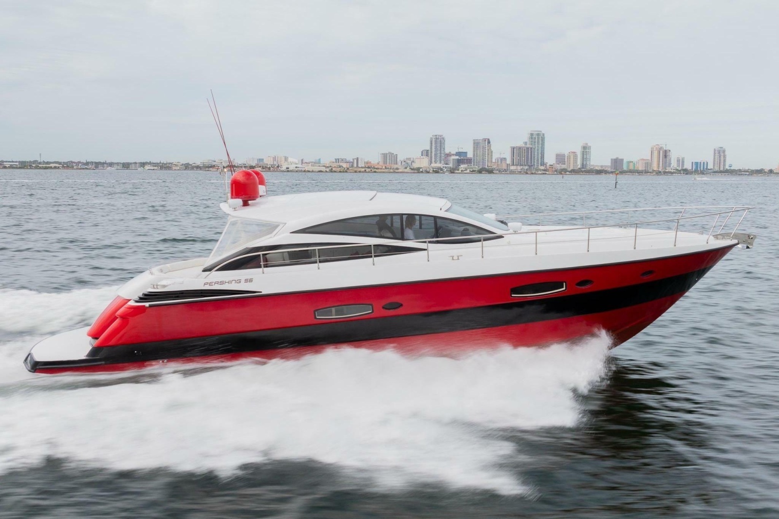 2007 Pershing 56