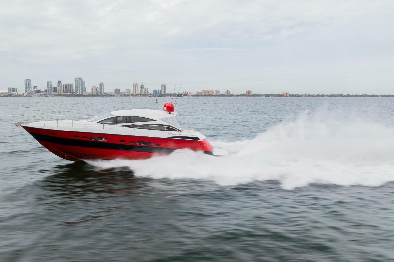 2007 Pershing 56