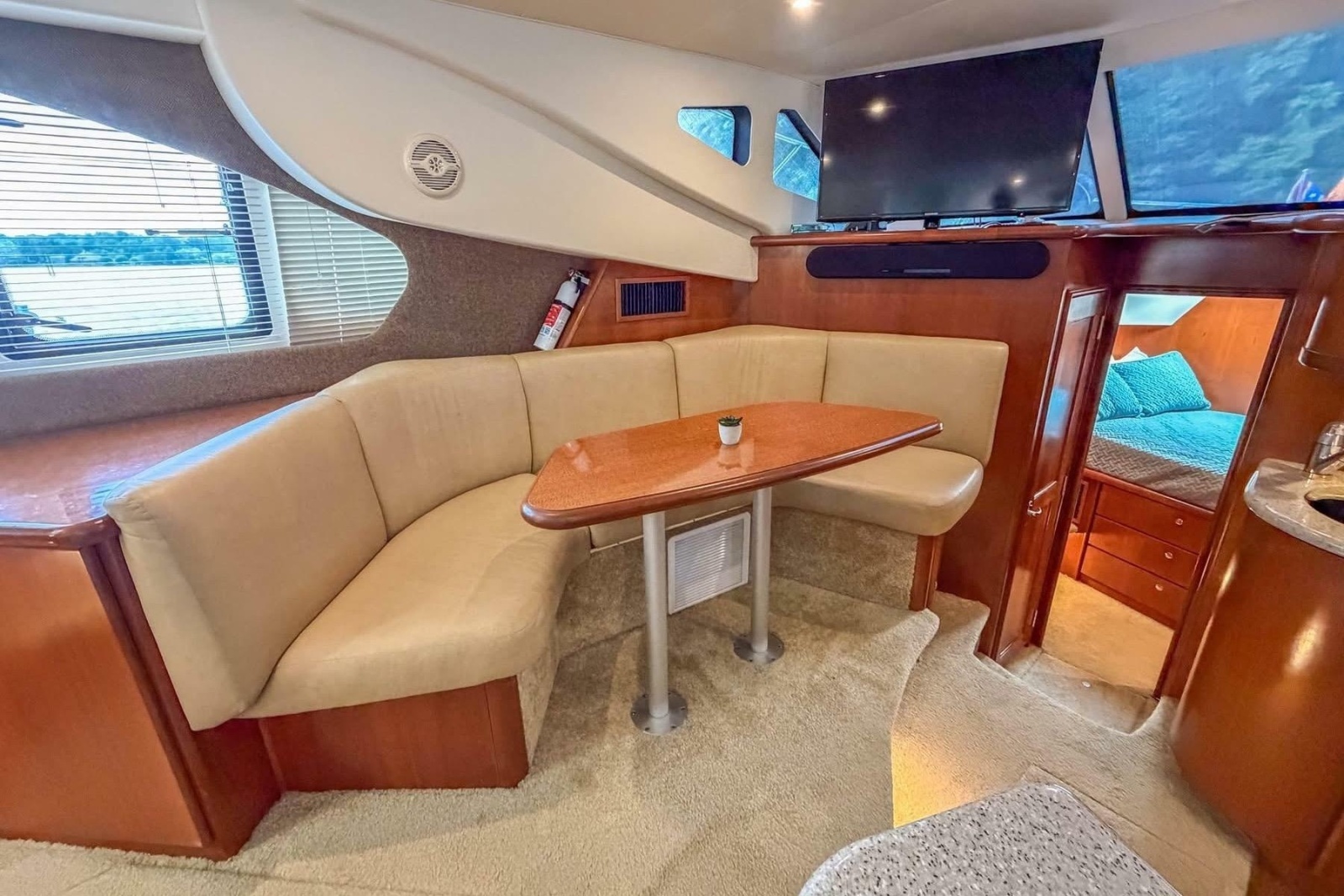 2007 Silverton 35 Motor Yacht