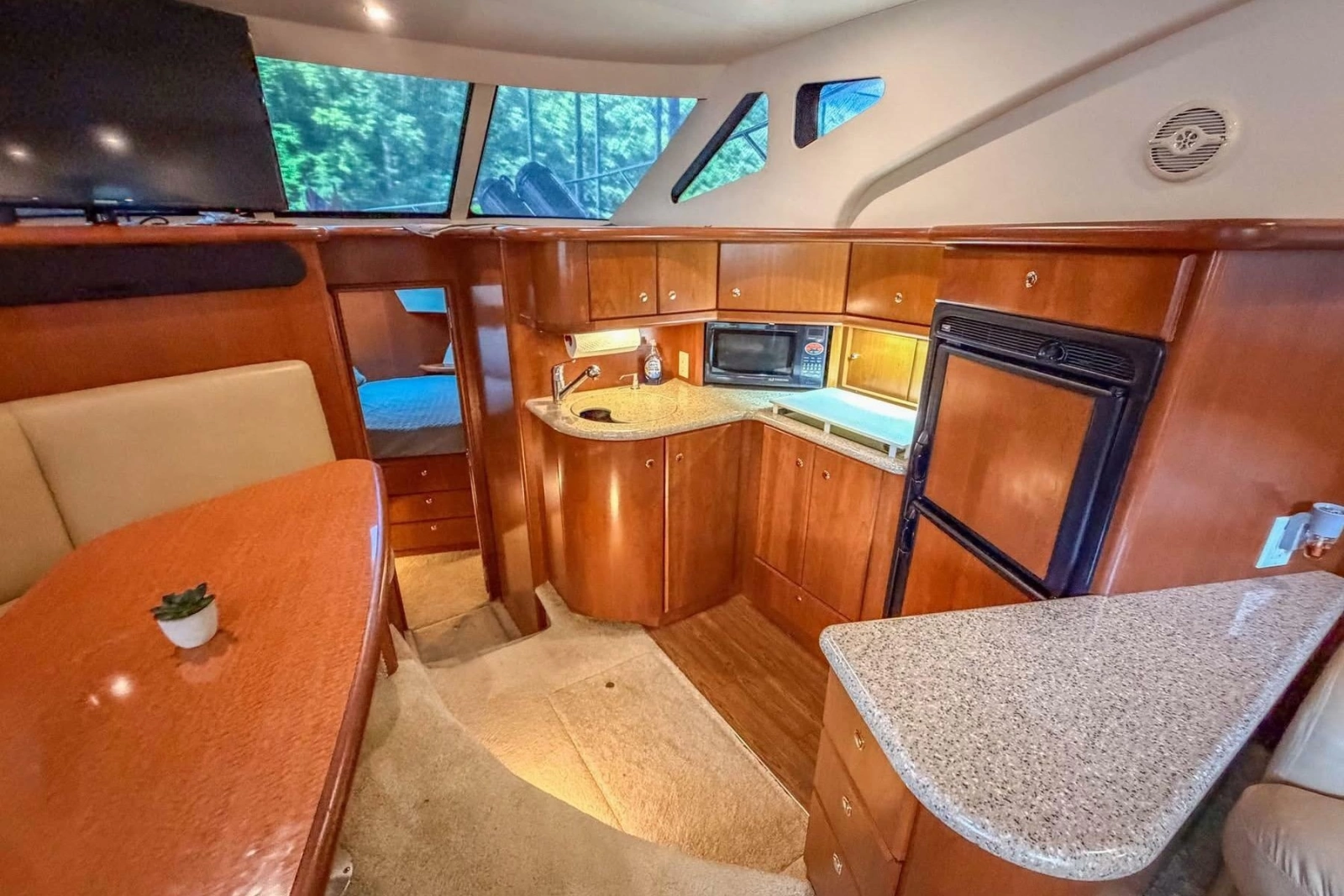 2007 Silverton 35 Motor Yacht