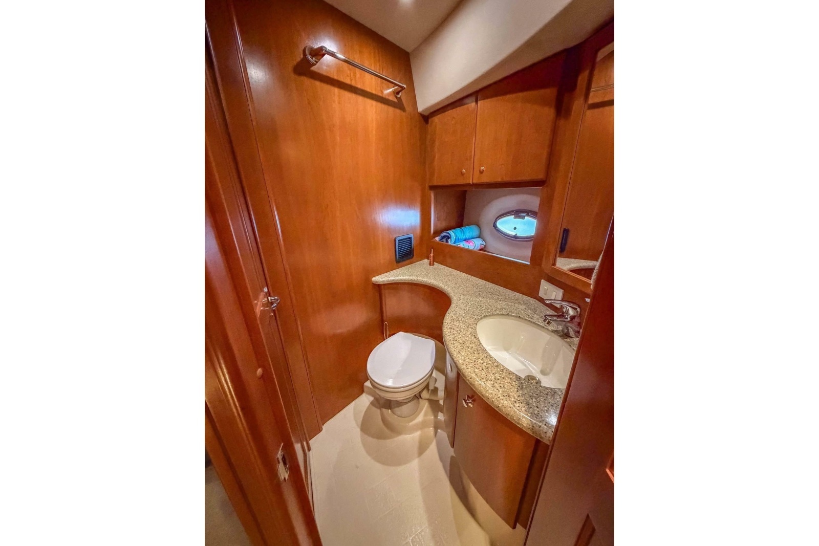 2007 Silverton 35 Motor Yacht