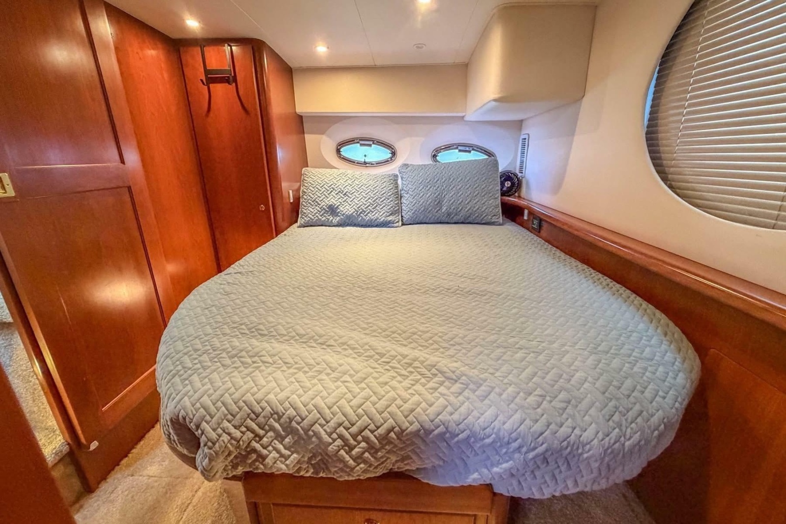 2007 Silverton 35 Motor Yacht