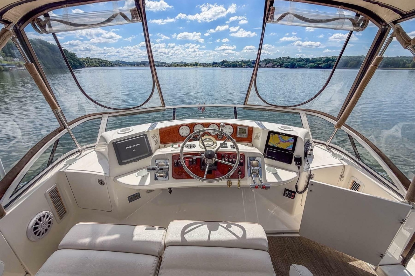 2007 Silverton 35 Motor Yacht