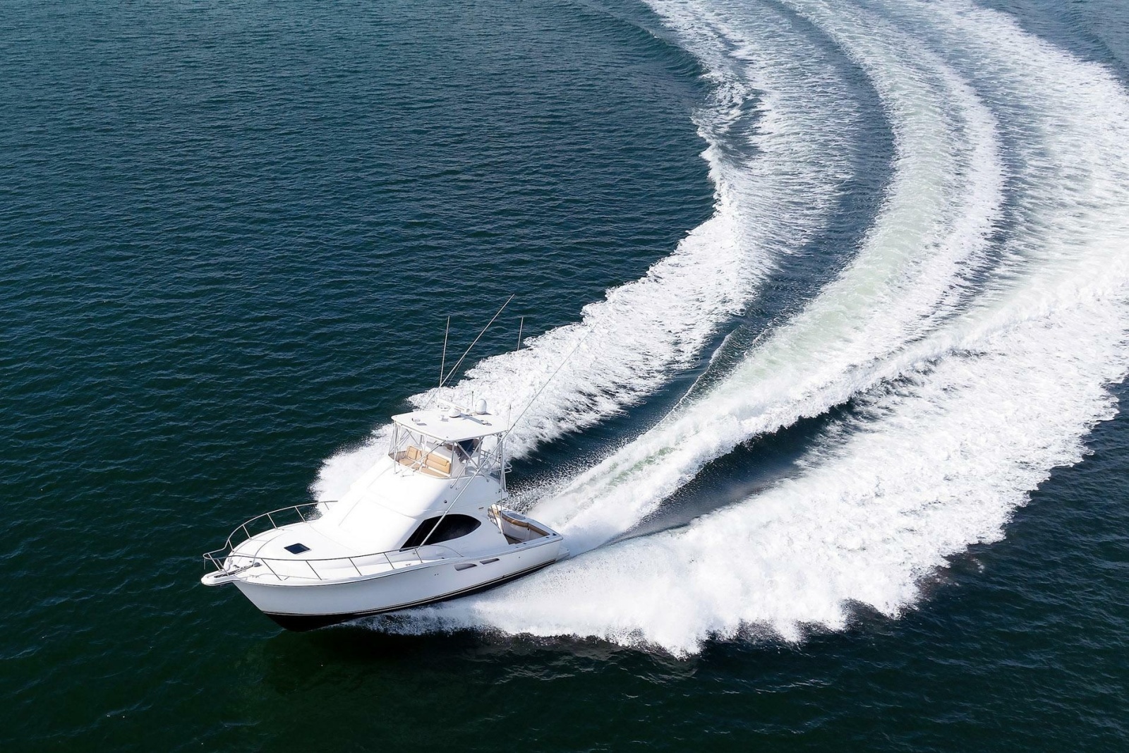 2007 Tiara Yachts 3900 Convertible