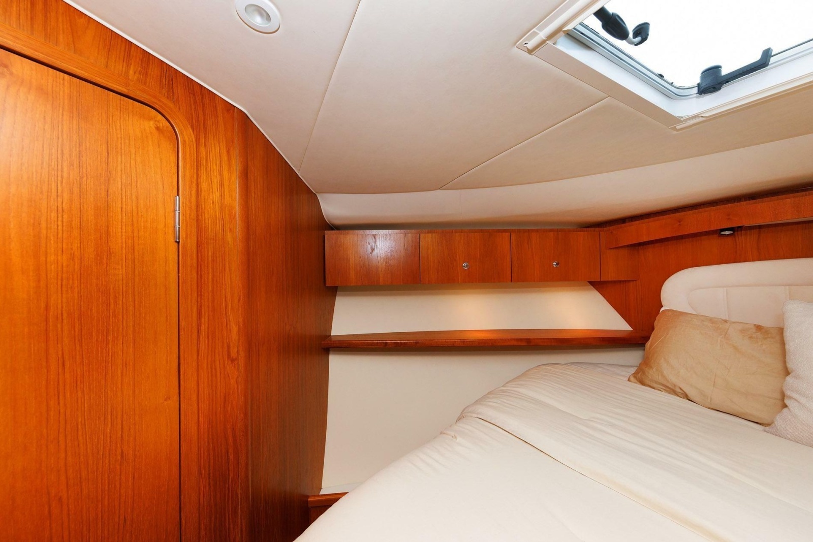 2007 Tiara Yachts 3900 Convertible