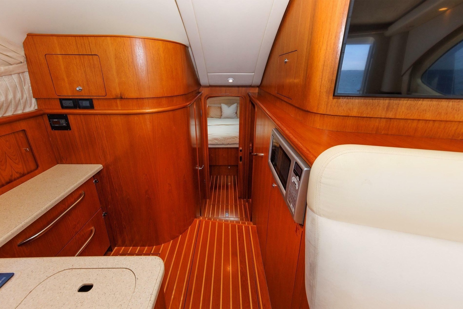 2007 Tiara Yachts 3900 Convertible