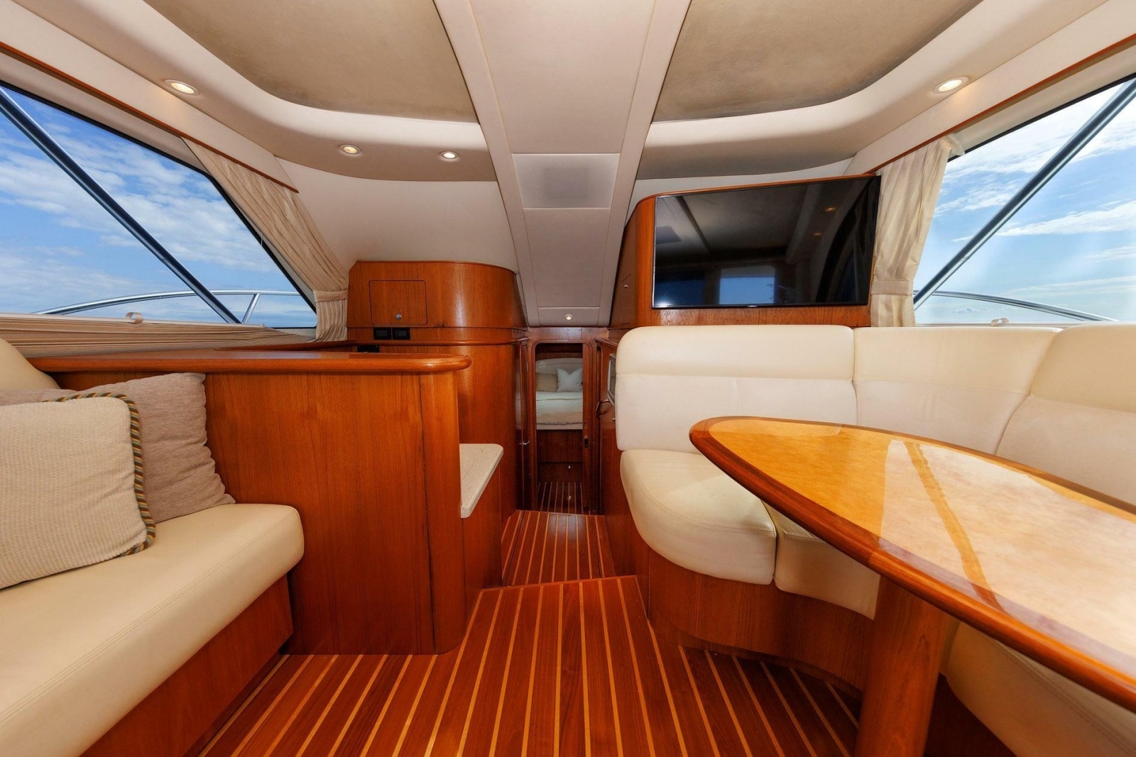 2007 Tiara Yachts 3900 Convertible