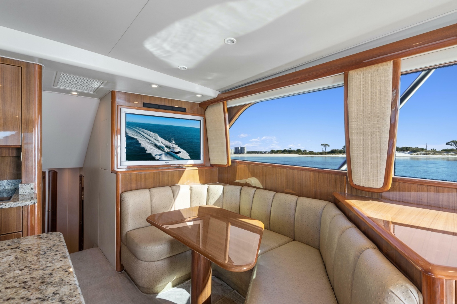 2007 Viking 56 Convertible