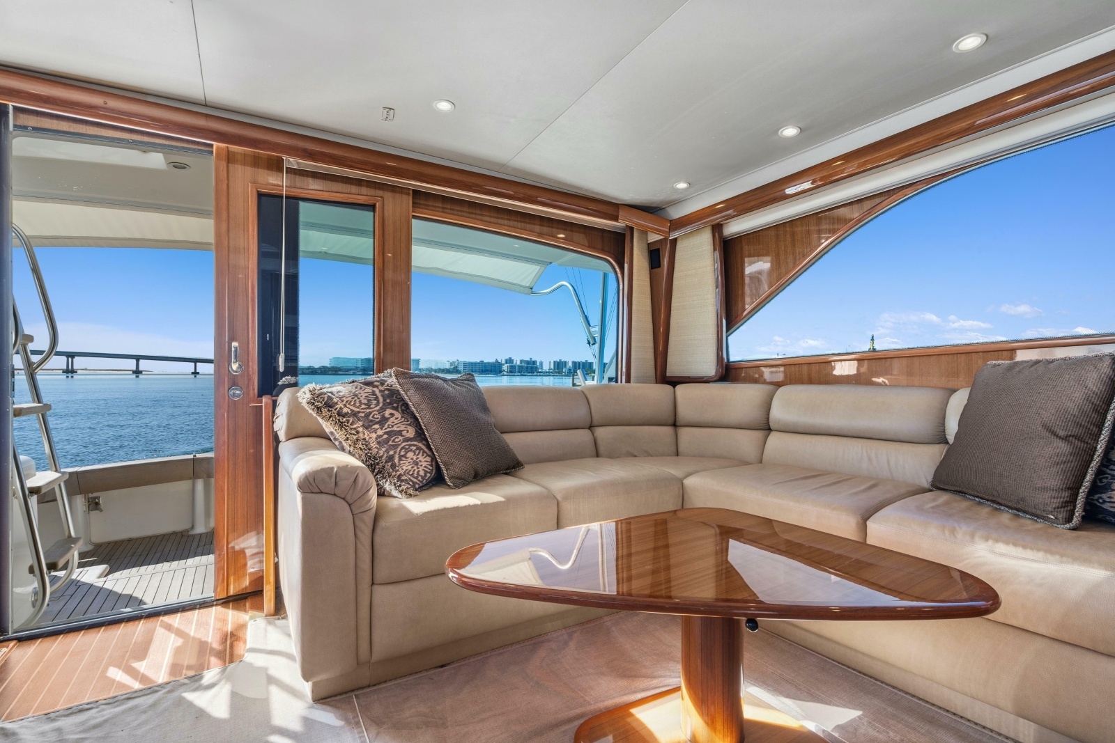2007 Viking 56 Convertible