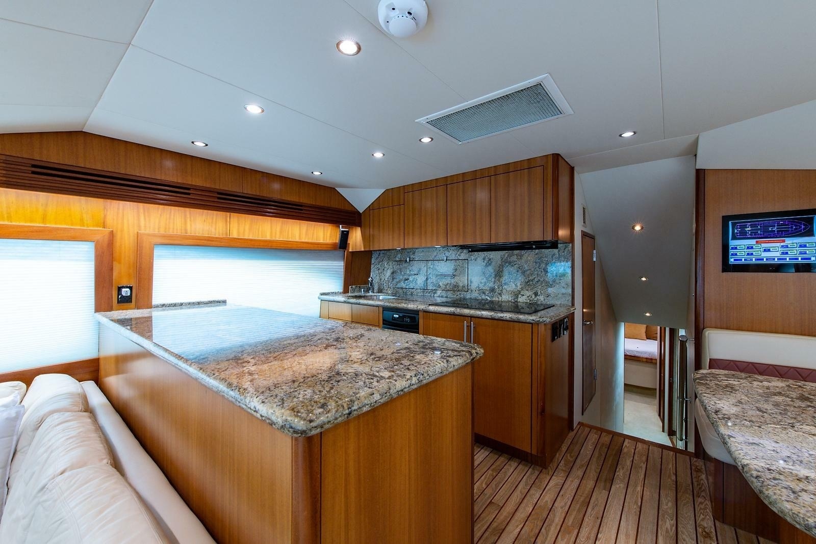 2006 Hatteras 64 Convertible