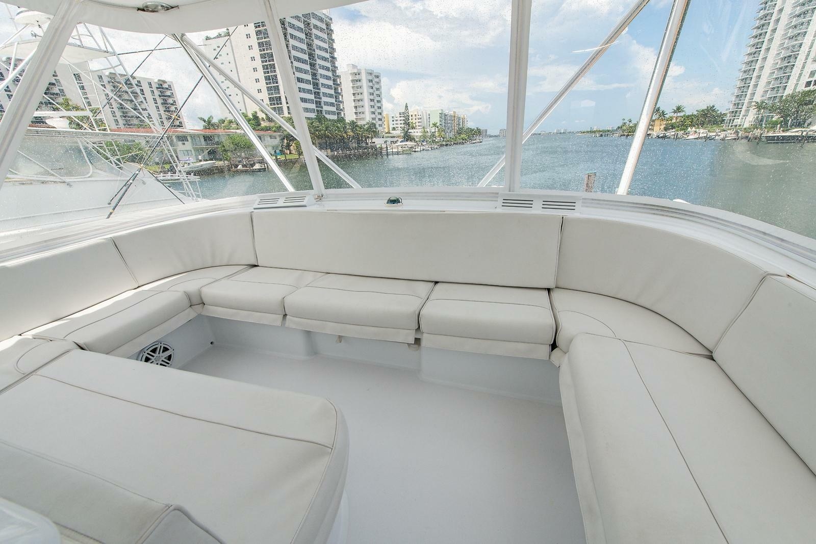 2006 Hatteras 64 Convertible