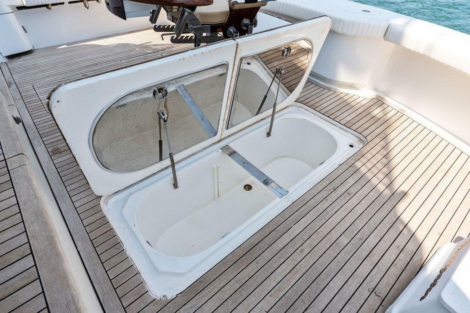 68ft Hatteras Yacht For Sale