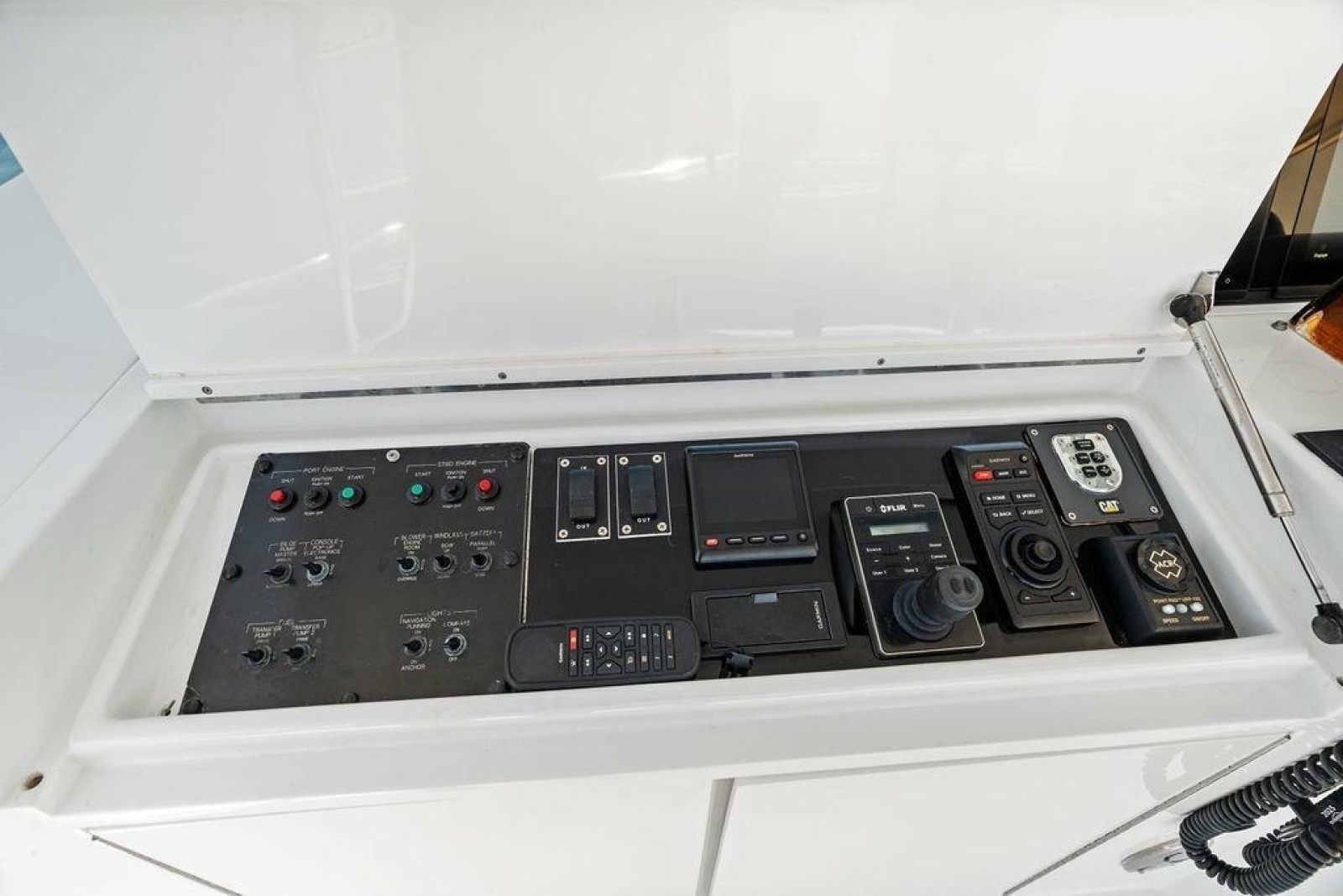 68ft Hatteras Yacht For Sale
