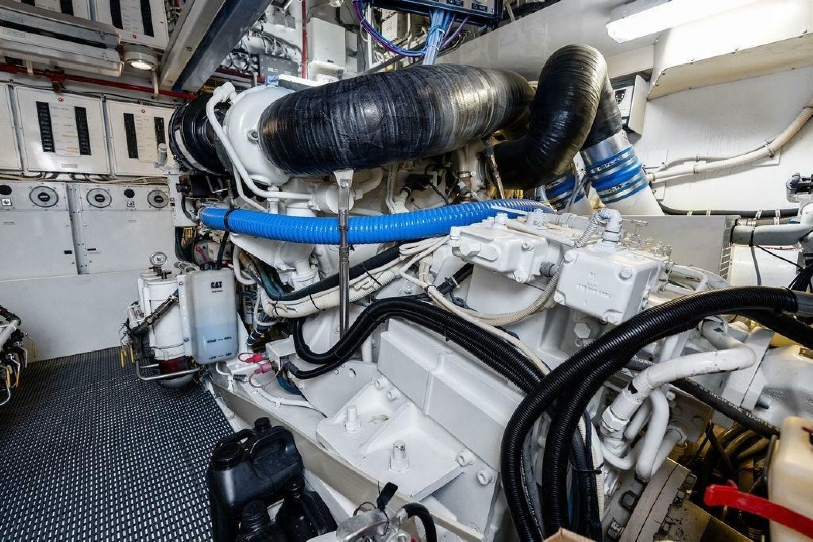 68ft Hatteras Yacht For Sale