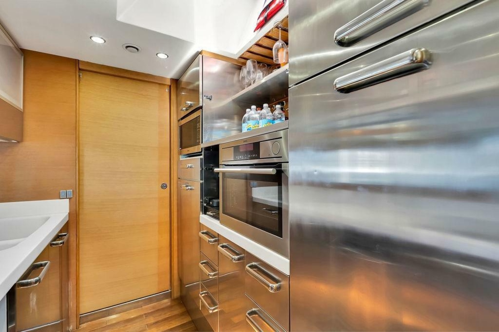 2008 Aicon 75