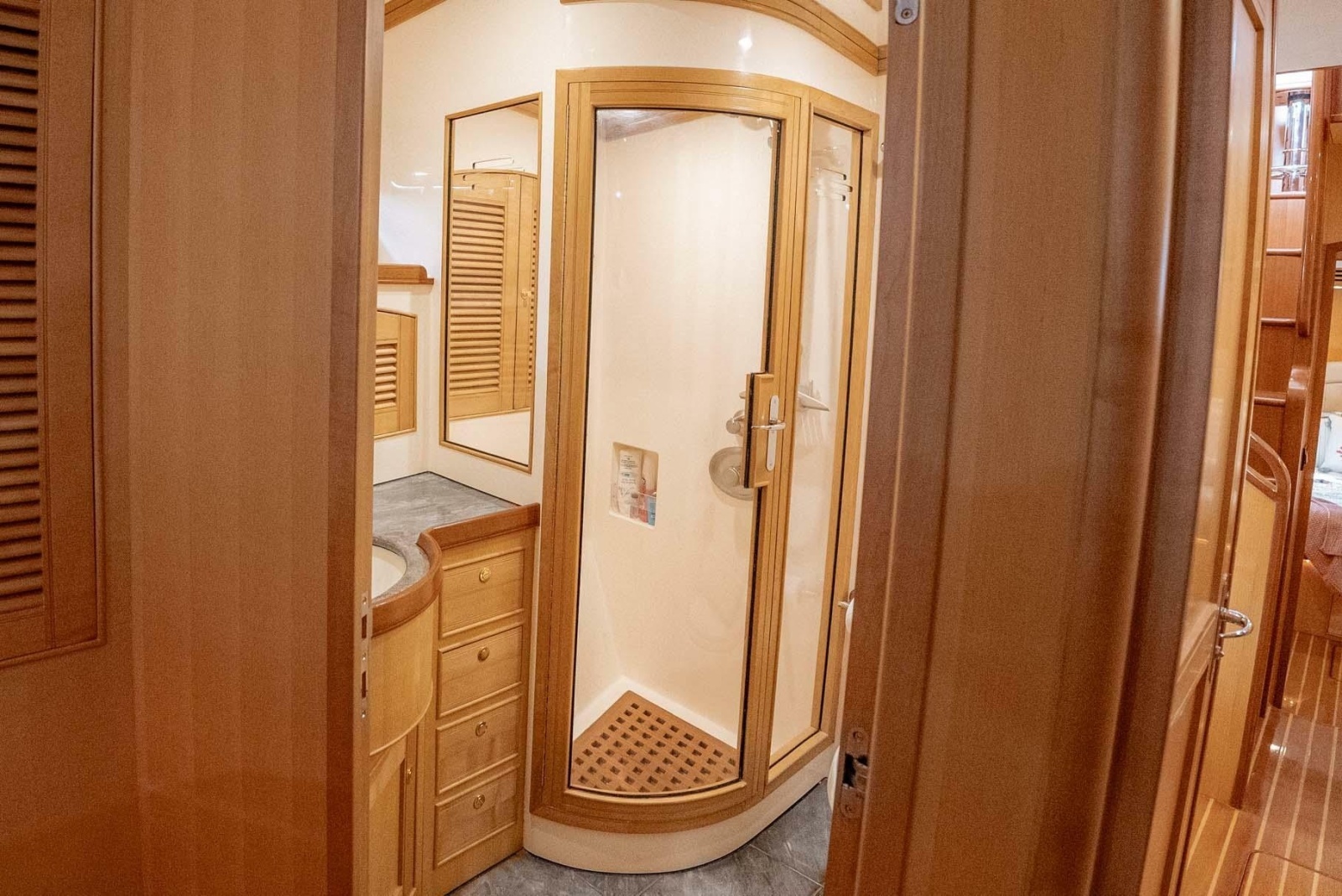 2006 Marlow 72E LRC