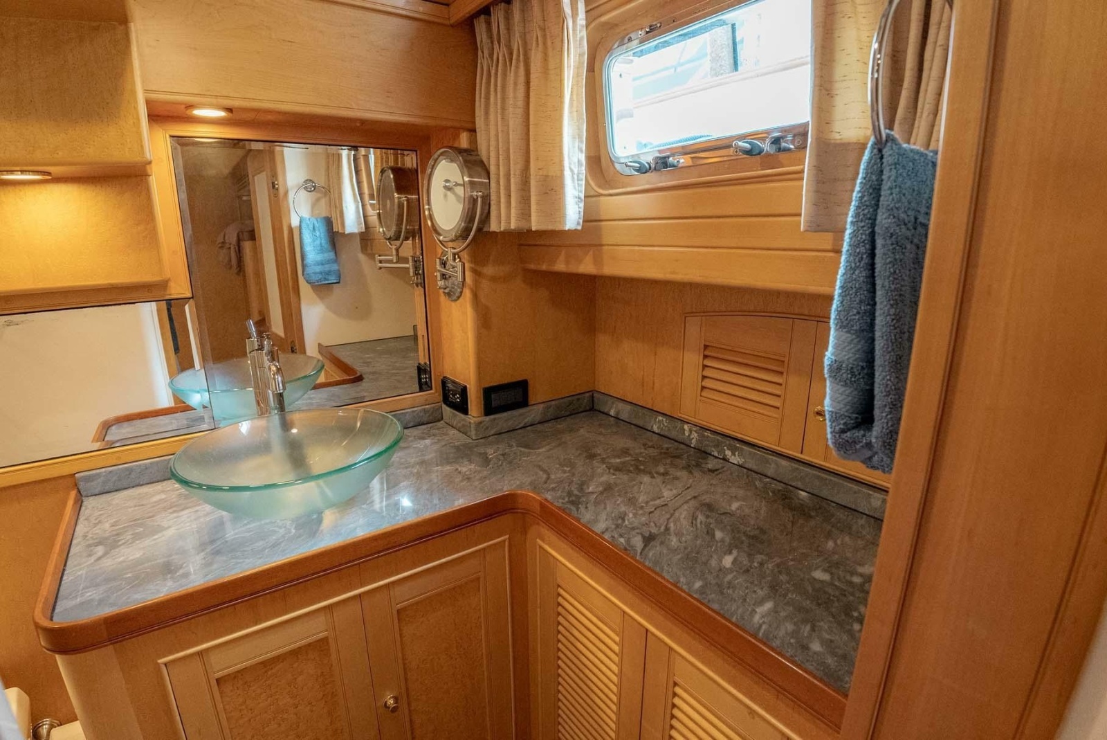 2006 Marlow 72E LRC