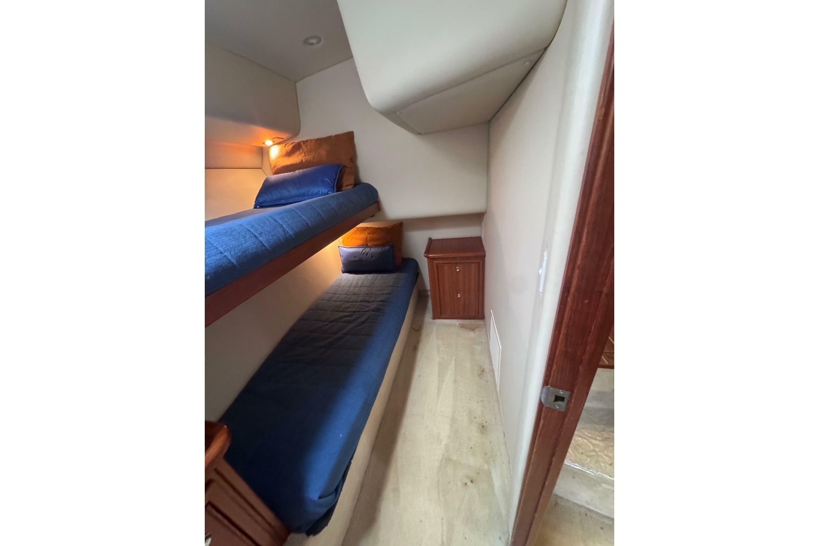 2006 Riviera 37 Flybridge