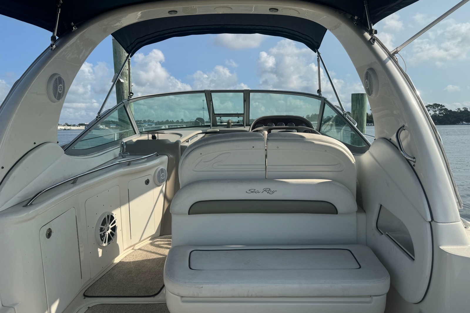 2006 Sea Ray 300 Sundancer