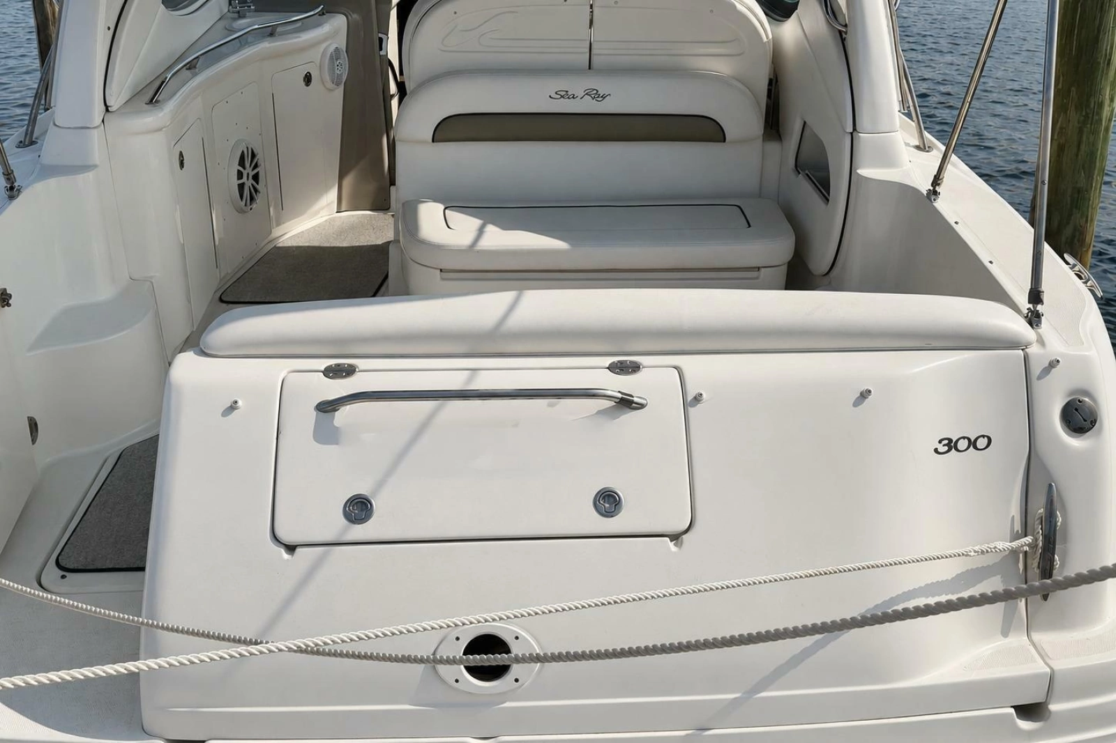 2006 Sea Ray 300 Sundancer