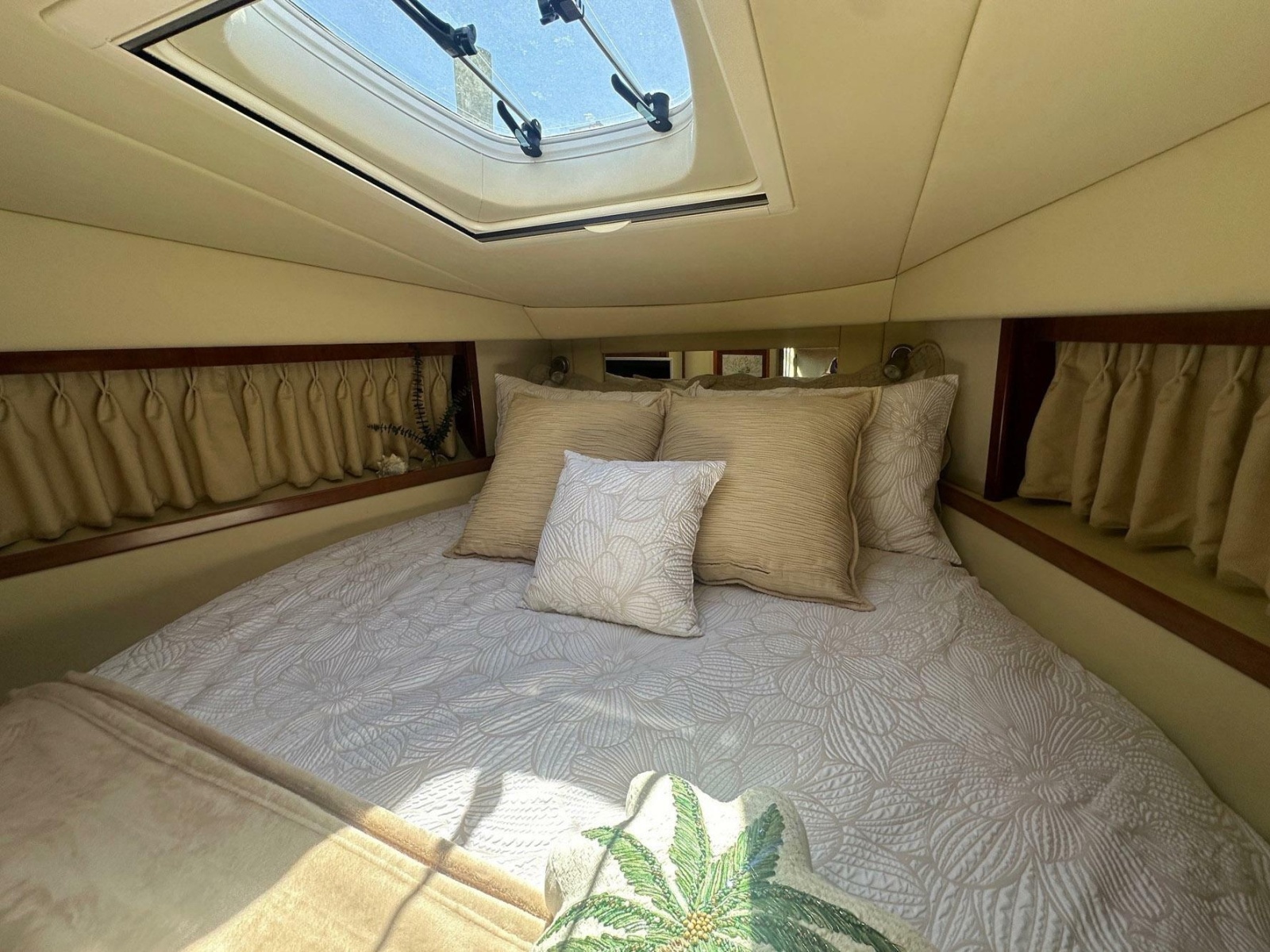 2006 Sea Ray 380 Sundancer