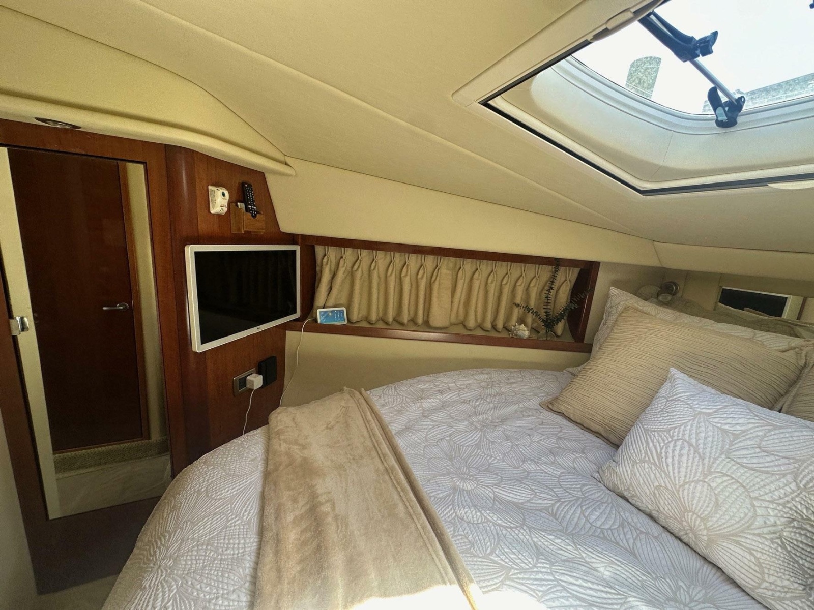 2006 Sea Ray 380 Sundancer