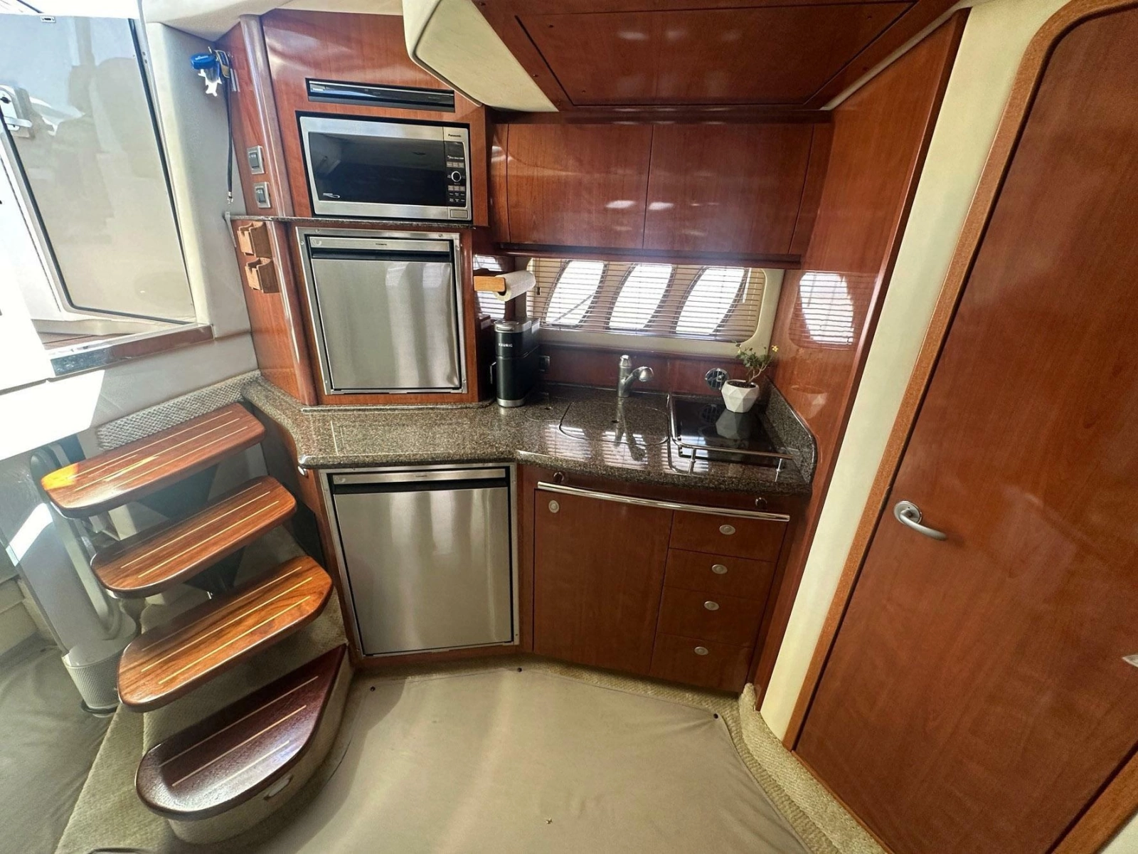 2006 Sea Ray 380 Sundancer