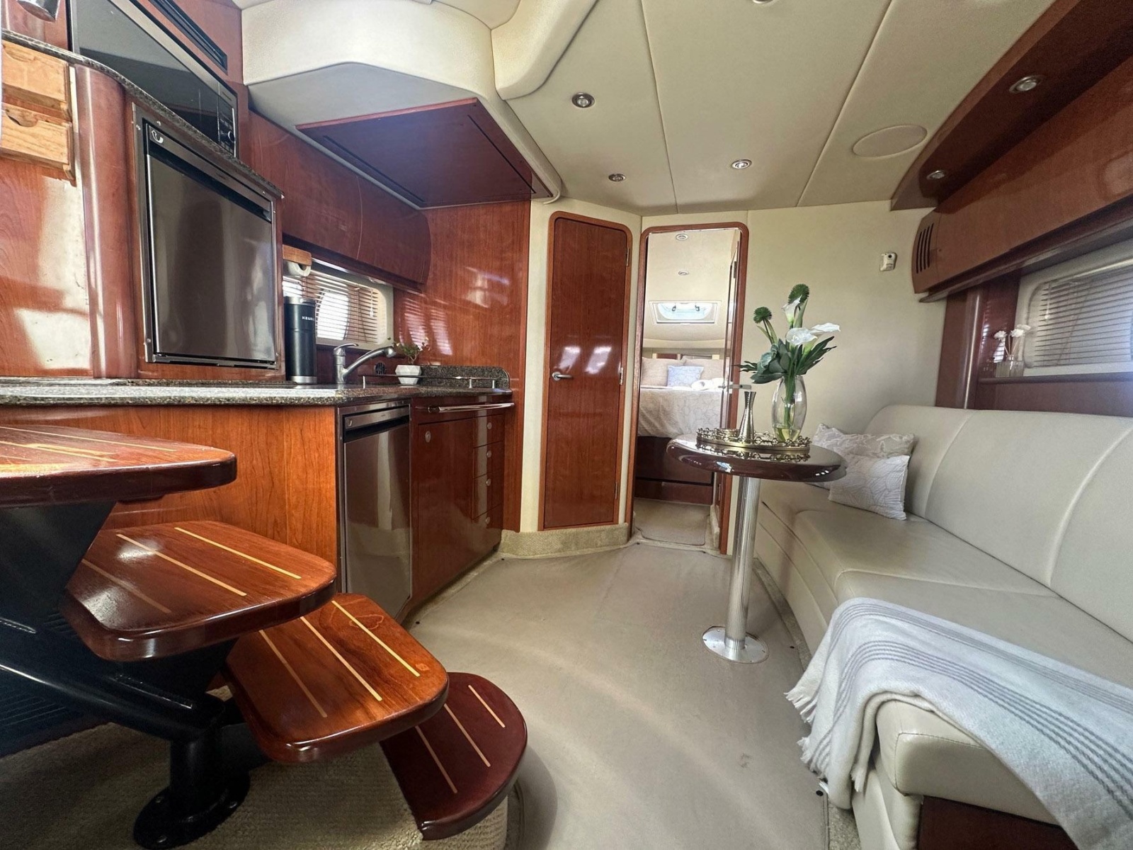 2006 Sea Ray 380 Sundancer