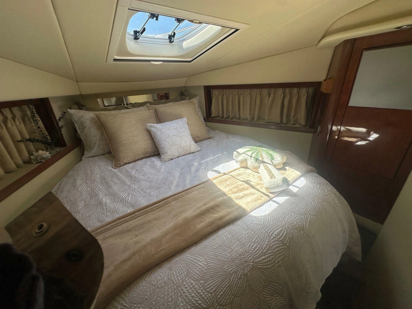 2006 Sea Ray 380 Sundancer