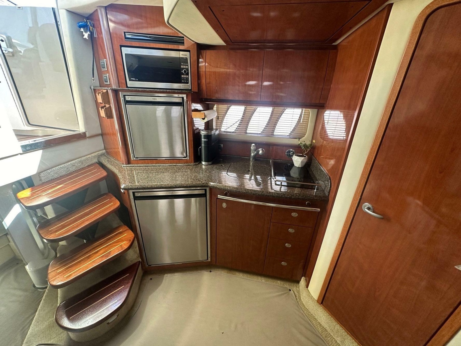 2006 Sea Ray 380 Sundancer