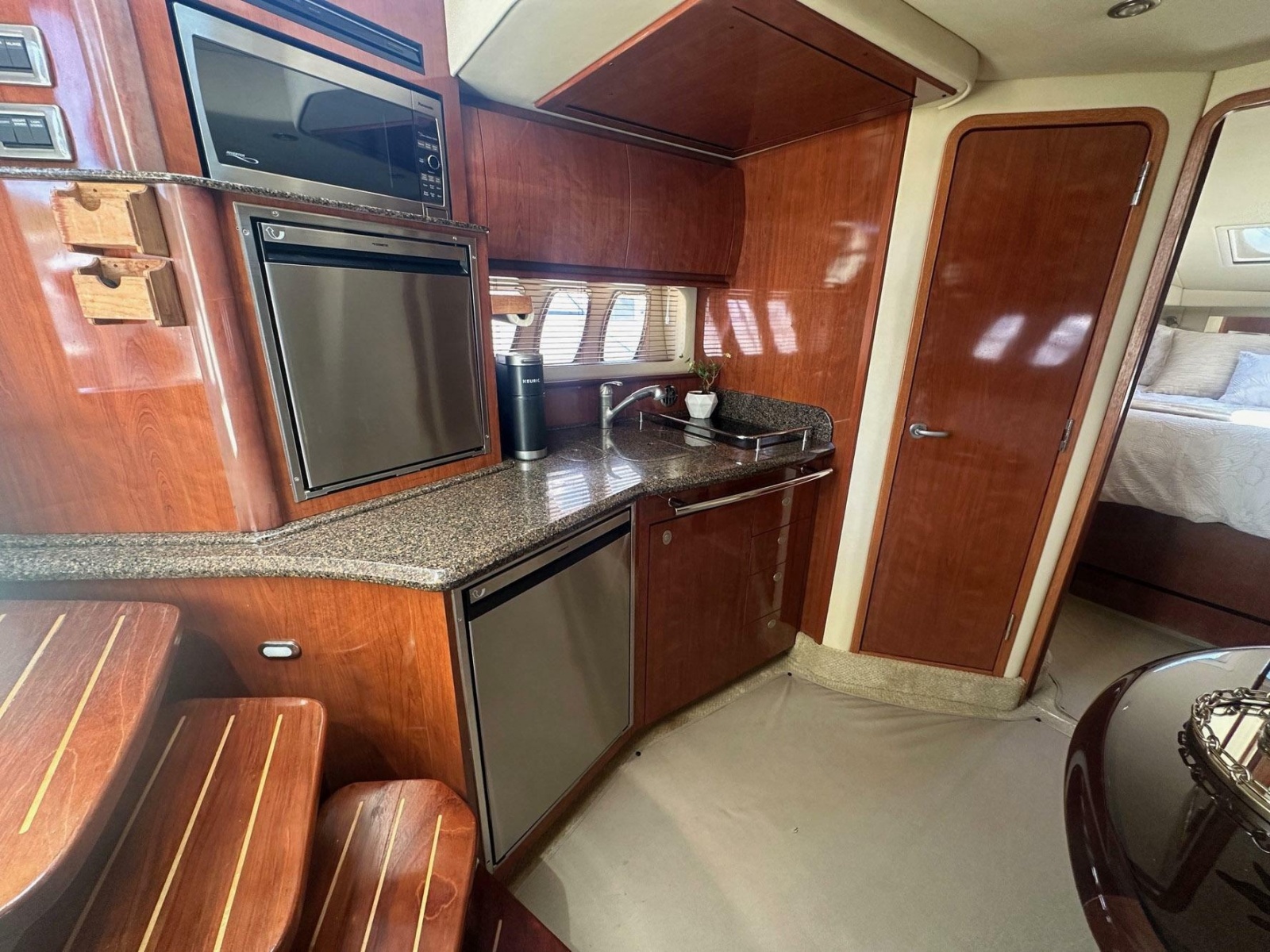 2006 Sea Ray 380 Sundancer